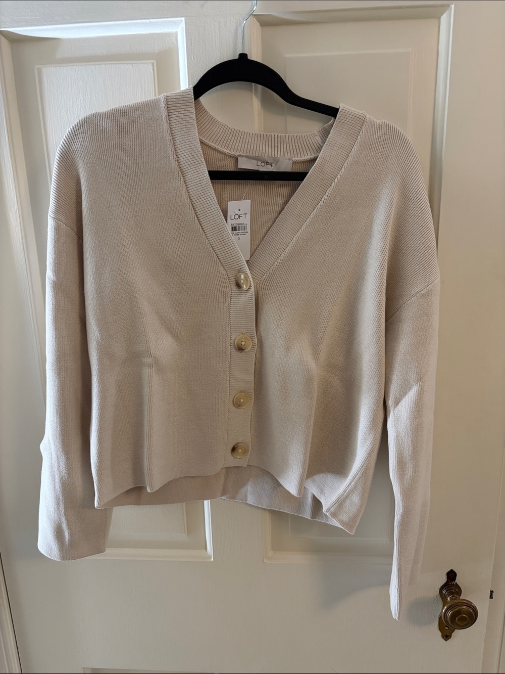 NWT LOFT Cream Button-Front Cropped V-Neck Cardigan